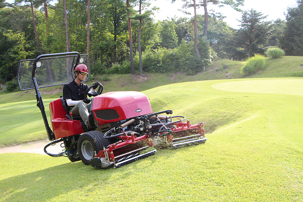 Kubota LM331 Surround & Trim Mower