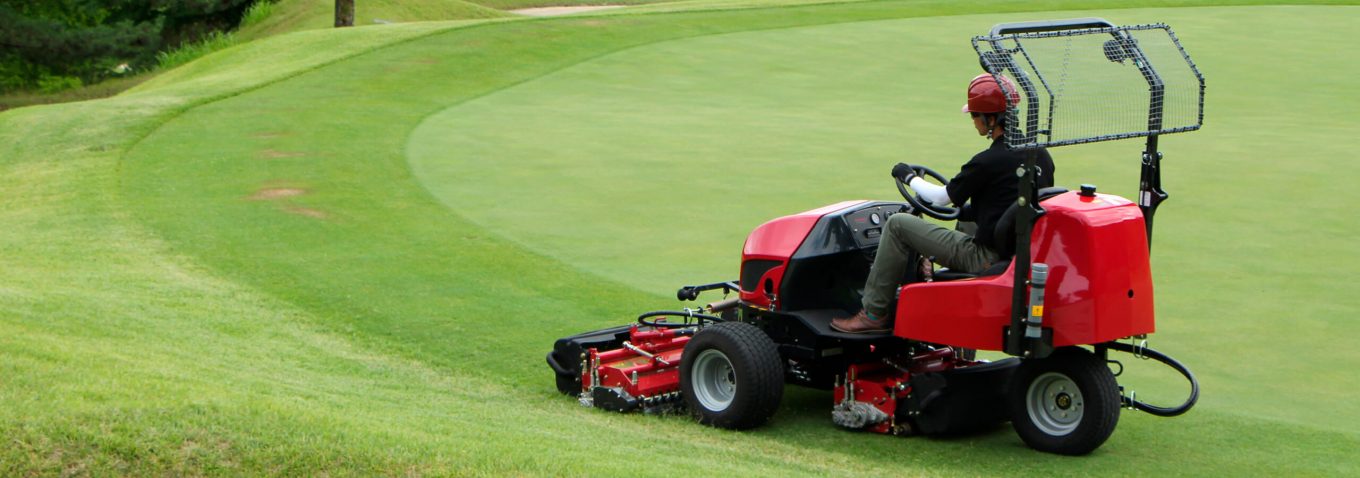 LM331 Surround & Trim Mower | Kubota Australia