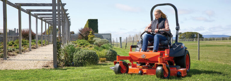 Kubota Z400 Series Zero-Turn Mower